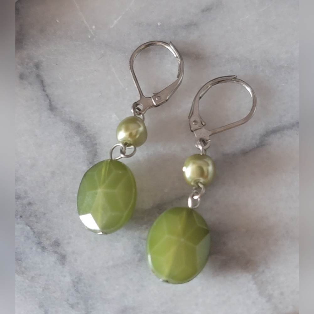 1990s Olive Jade Dangle Earrings